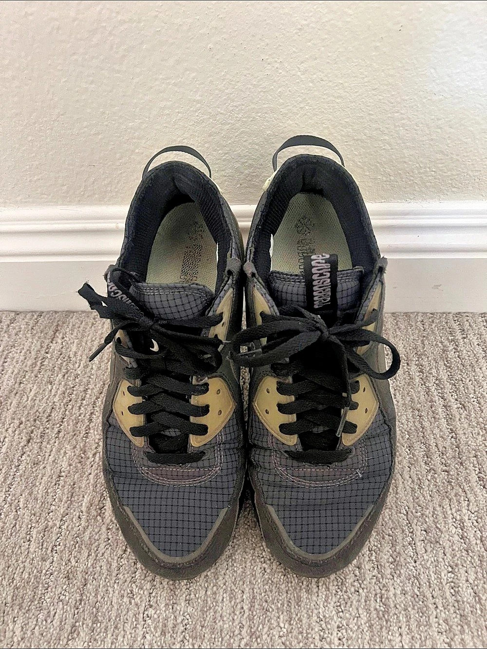 Nike Air Max 90 Sneakers Black & Green